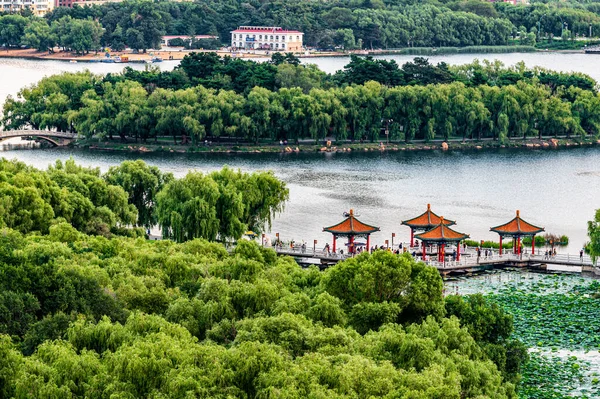 Nanhu Park 'ın Changchun, Çin' deki manzarası