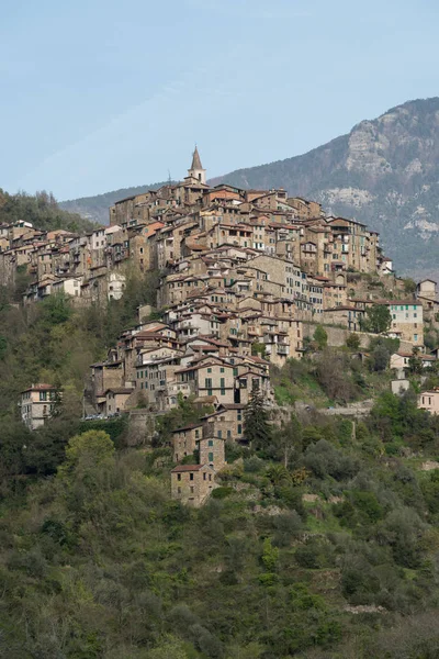 Apricale 意大利利古里亚地区的古村落 — 图库照片