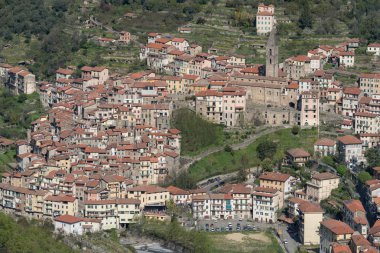 Pigna. İtalya Liguria bölgesinin antik köy