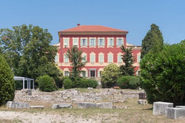 Nice, Fransa - 4 Temmuz 2018: Musee Matisse Villa des Ares, 17. yy Ceneviz evi, Nice, Cimiez bölge