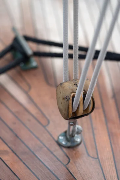 Polea Velero Con Cuerda Náutica — Foto de Stock