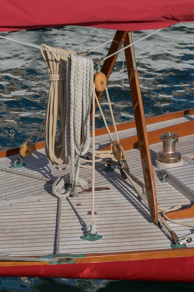 Eski Tarzda Bir Yelkenli Ayrıntılarını — Stok fotoğraf