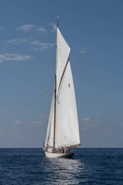 Imperia, İtalya - 7 Eylül 2018: Sahne Panerai Klasik yatlar zorluğu, Akdeniz yelken içinde önemli bir olaydır. 60 tekneler yarışlar Imperia, İtalya Körfez içinde katılan 12 ülkede temsil eden