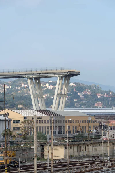 Genoa Italië Oktober 2018 Augustus Morandi Brug Genua Samengevouwen Voertuigen — Stockfoto