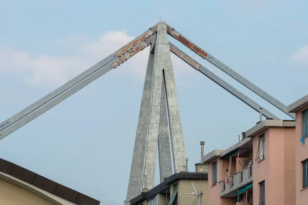 Genua Italien Oktober 2018 Unter Der Autobahnbrücke Morandi Genua Stehen — Stockfoto