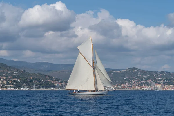 帆船上地中海的旧样式 — 图库照片