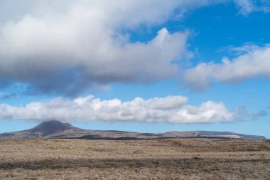 Engebeli volkanik manzara, Lanzarote Adası, Kanarya Adaları, İspanya