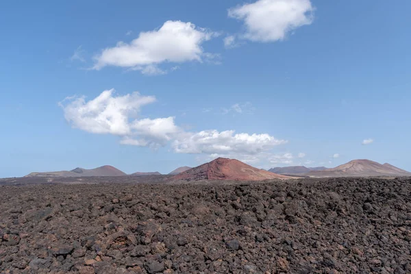 火山景观与熔岩岩层 兰萨罗特岛 加那利群岛 西班牙 — 图库照片