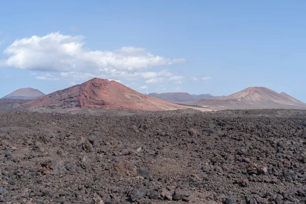 火山景观与熔岩岩层 兰萨罗特岛 加那利群岛 西班牙 — 图库照片