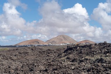 Lav kaya oluşumu, Lanzarote Adası, Kanarya Adaları, İspanya ile volkanik manzara