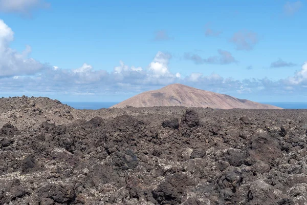 火山景观与熔岩岩层 兰萨罗特岛 加那利群岛 西班牙 — 图库照片