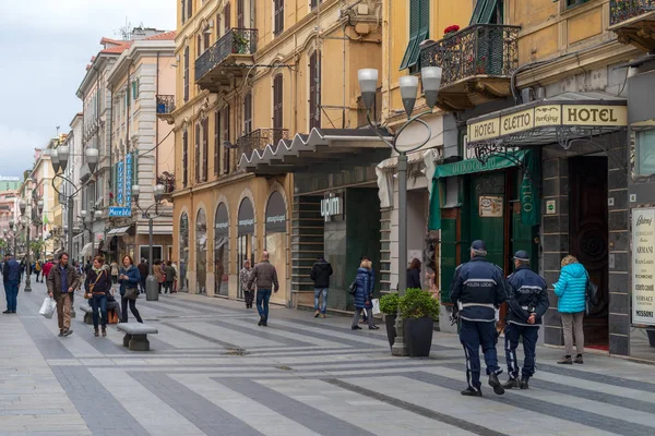 Vista de rua de Sanremo, Itália — Fotografia de Stock
