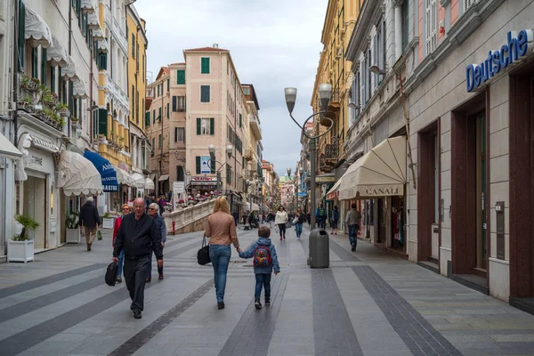 Ulice pohled, Sanremo, Itálie — Stock fotografie