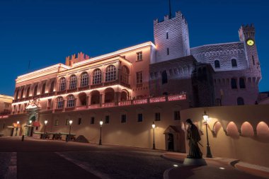 Prens Monaco Sarayı gece