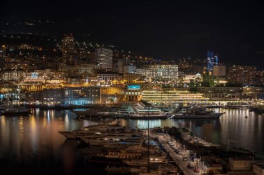 Monte Carlo ve bağlantı noktası Herkül gece
