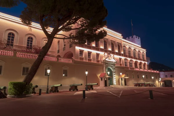 Palacio del Príncipe de Mónaco de noche —  Fotos de Stock