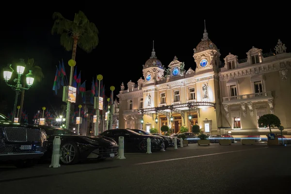 Det berömda kasinot i Monte Carlo i natt — Stockfoto