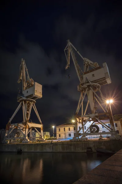 Dock cranes at night — Stock Photo, Image