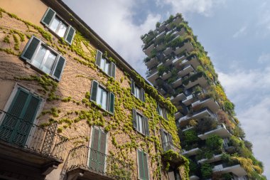 Milano'da dikey orman gökdeleni, İtalya