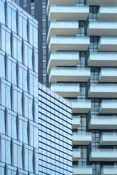 Stadtansichten in einem modernen Gebäude an der Porta Nuova, Mailand, es — Stockfoto