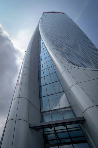 Skyscraper in Citylife district, Milan, Italy — Stock Photo, Image