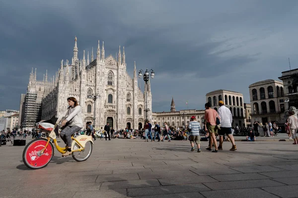 Duomo - Kathedraal plein van Milaan — Stockfoto