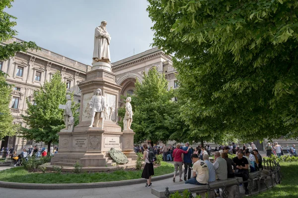 Milano, Italien. Leonardo da Vinci-monumentet — Stockfoto