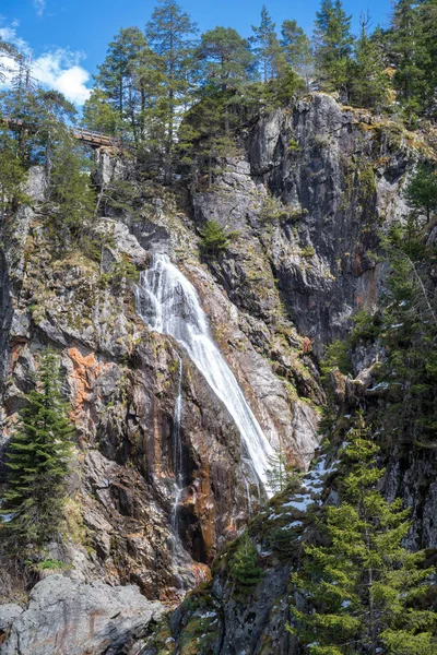 フランスアルプスの滝、メルカントゥール国立公園 — ストック写真