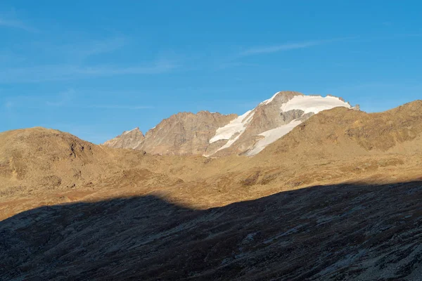 Colle del Nivolet mountain pass, Graian Alps, Italy — Stock Photo, Image