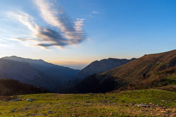 利古里亚阿尔卑斯山,皮埃蒙特,意大利 — 图库照片