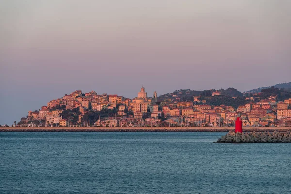 Imperia. Riviera italiana na luz do nascer do sol — Fotografia de Stock