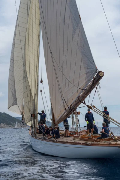 Regata de iate clássico — Fotografia de Stock