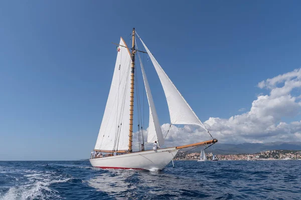 Classic sailing yacht — Stock Photo, Image
