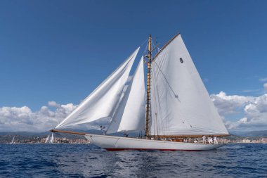 Klasik yelkenli yat