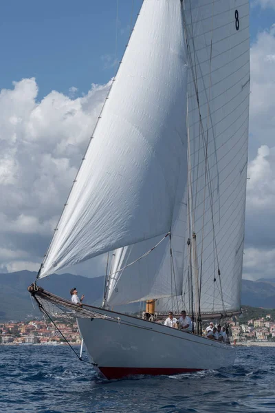 Classic sailing yacht — Stock Photo, Image