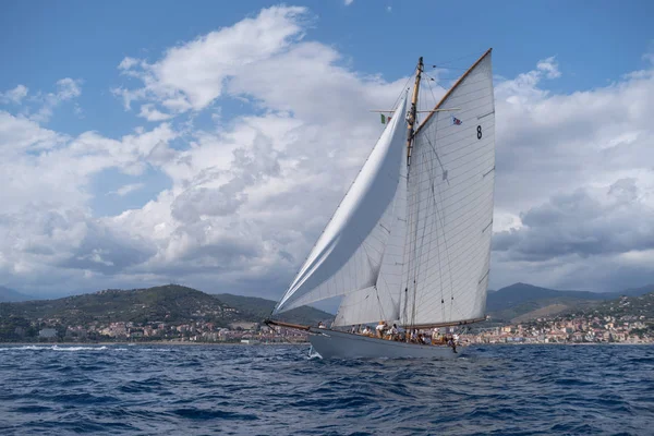 Klassische Segeljacht — Stockfoto