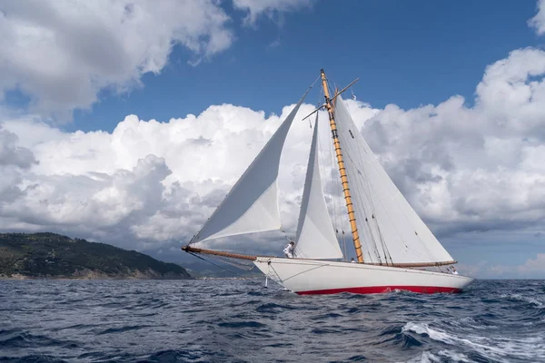 Yacht a vela classico — Foto Stock