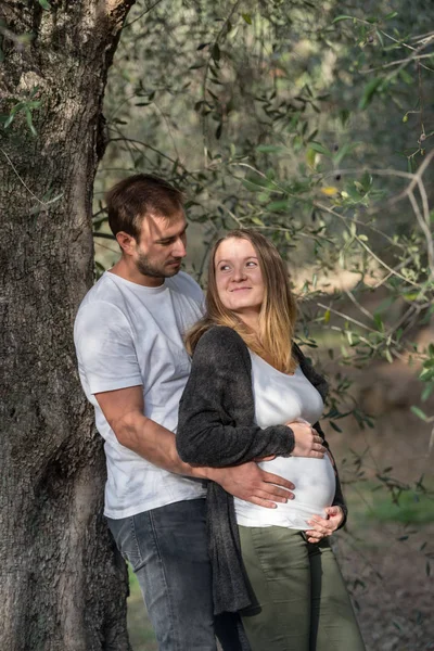 Έγκυος ζευγάρι — Φωτογραφία Αρχείου