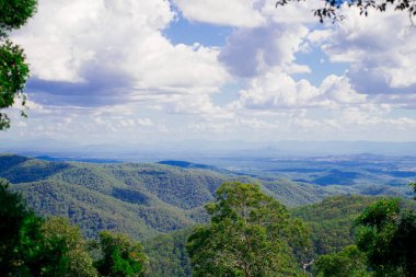 Avustralya Mountain View Brisbane şehir Queensland, Avustralya yakın. Avustralya dünyanın Güney kısmında yer alan bir kıta olduğunu.