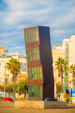 Barcelona, İspanya 'daki Barceloneta plajı. Barcelona, İspanya 'nın doğu kıyısında yer alan bir Artistik şehir olarak bilinir.