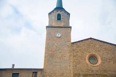 İspanya 'nın kırsal bölgelerindeki İspanyol binası. İspanya Avrupa 'da yer almaktadır ve büyük bir turizm ülkesi olarak bilinir.