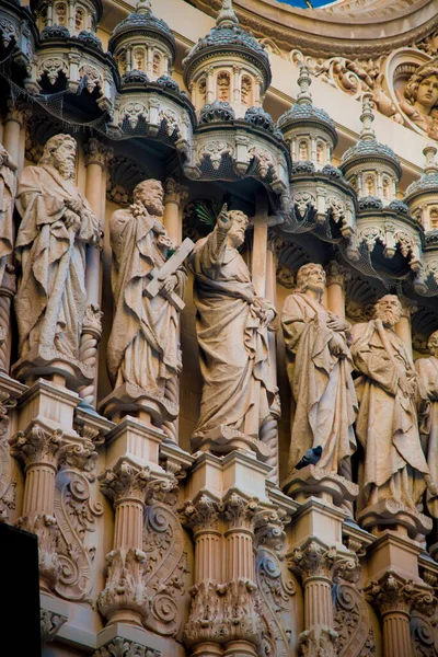 Barcelona Spain 2018年12月26日 蒙特塞拉特在西班牙巴塞罗那的教堂露面 蒙特塞拉特是一座西班牙式的山 它影响了安东尼 高迪创作他的艺术作品 — 图库照片
