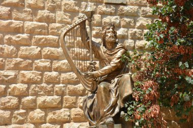 Kral Davut'un heykeli. David'in kabrinde Mount Zion, Jerusalem, İsrail