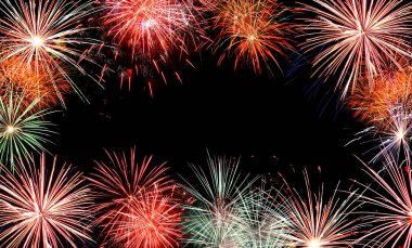 Siyah kopya alanı ile büyük havai fişek çerçeve