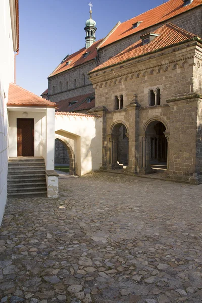 Altes jüdisches Viertel und Basilika in Trebic — Stockfoto