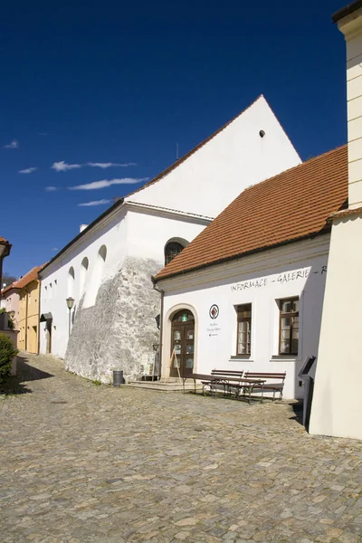 Judiska kvarteret och basilikan St. Procopius i Trebic, Världsarvet Unesco — Stockfoto