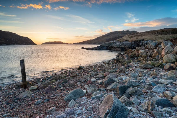 Puesta Sol Las Orillas Del Lago Bervie Kinlochbervie Noroeste Sutherland —  Fotos de Stock