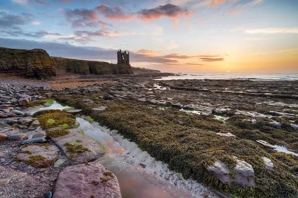 Beautiful Sunrise Ruins Keiss Castle Cliffs Caithness North East Coast — Stock Photo, Image