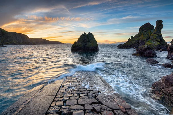 Dramatic Sunset Sea Stacks Old Stone Jetty Pettico Wick Bay — Stock Photo, Image