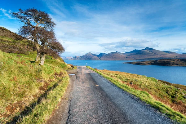 Camino Costa Isla Mull Cerca Acharonich Con Vistas Lago Keal —  Fotos de Stock